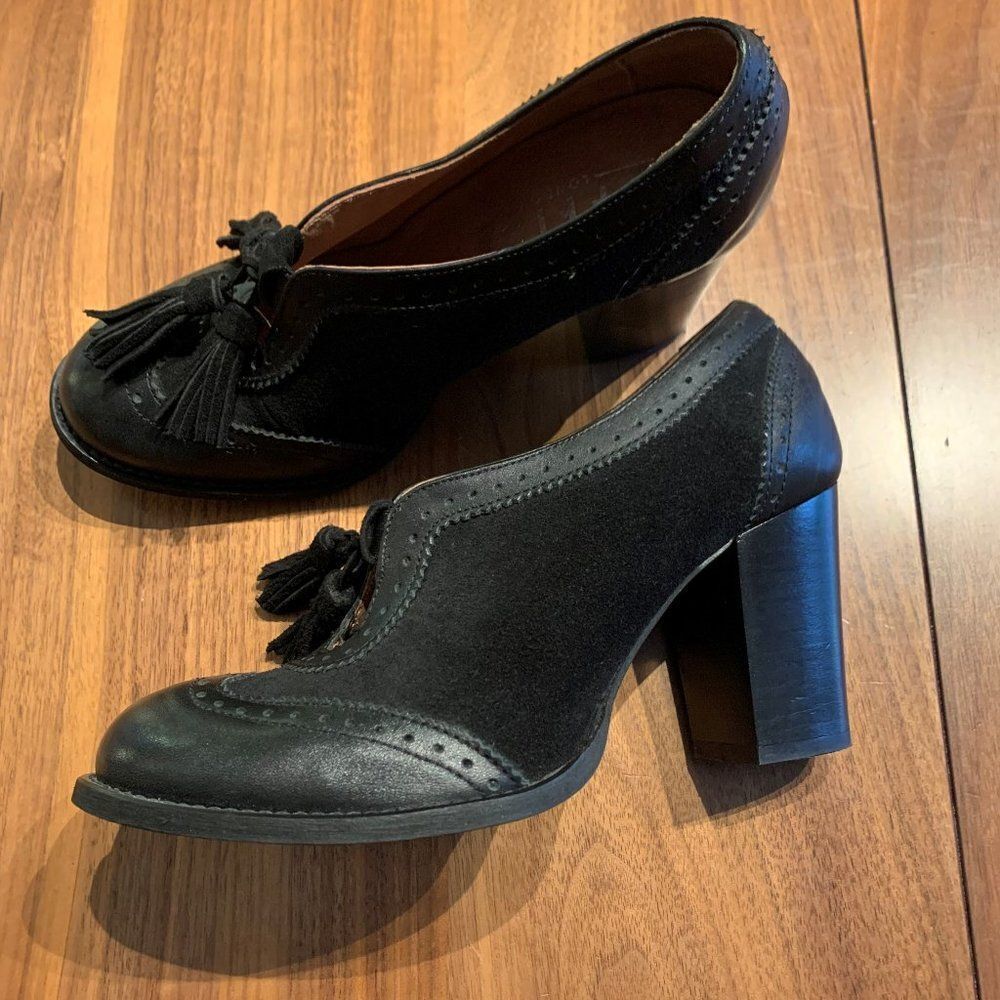 Shoe, Office of London, all leather and suede, sz 38, stacked heel, oxford style